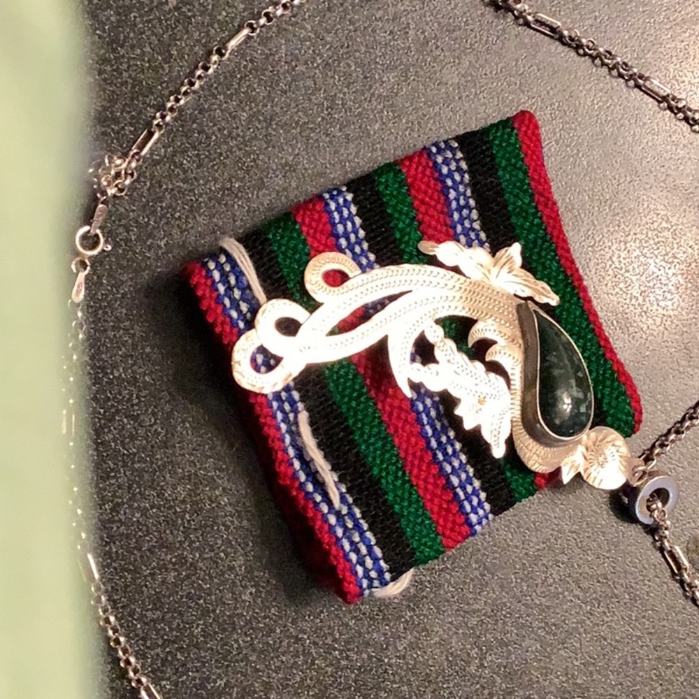 Beautiful silver and Guatemalan jade Pendant Necklace